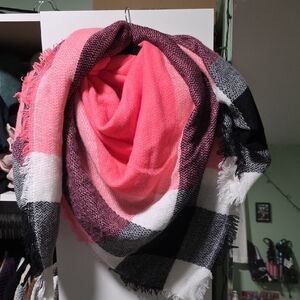 Stylish Pink and Black Plaid Blanket Scarf